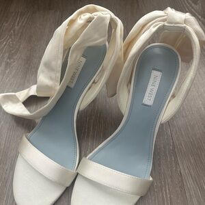 Nine West Women's Cream Sandals